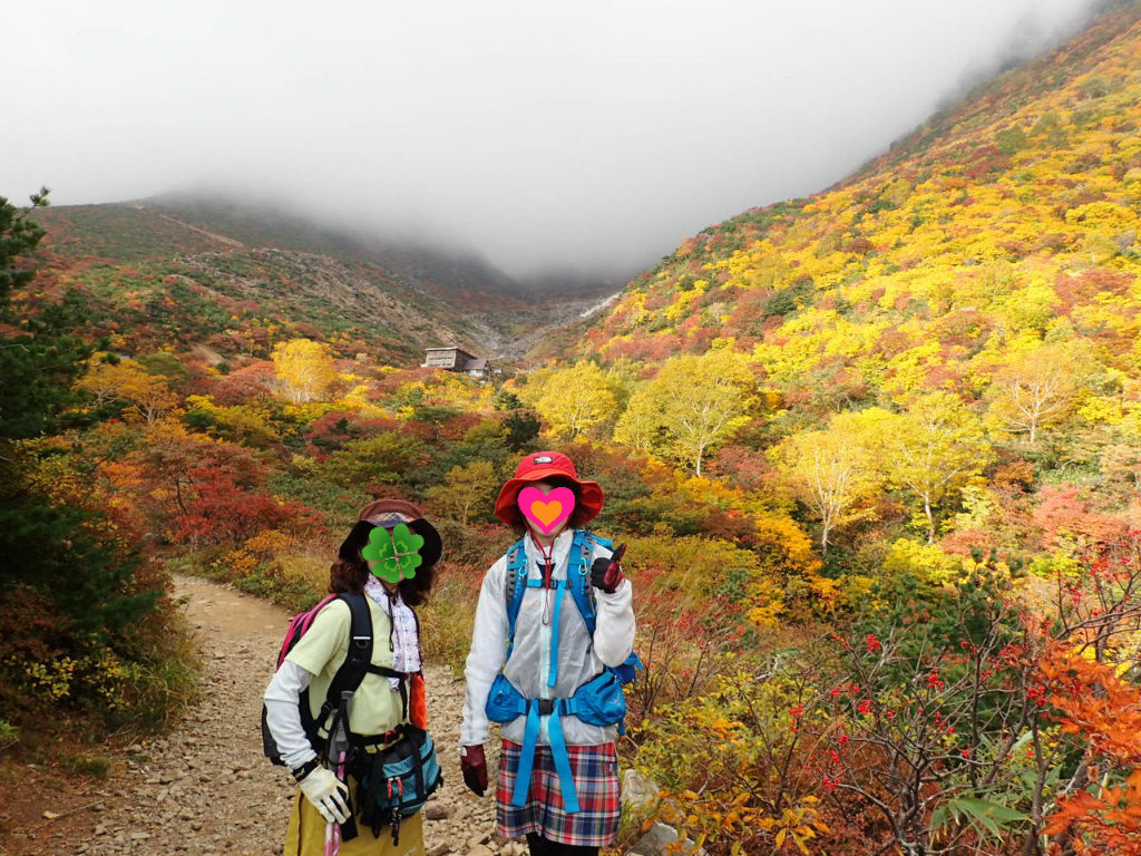 紅葉真っ盛り の安達太良山から箕輪山その１ ぷち登山