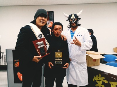 16-03-09-19-11-32-112_deco