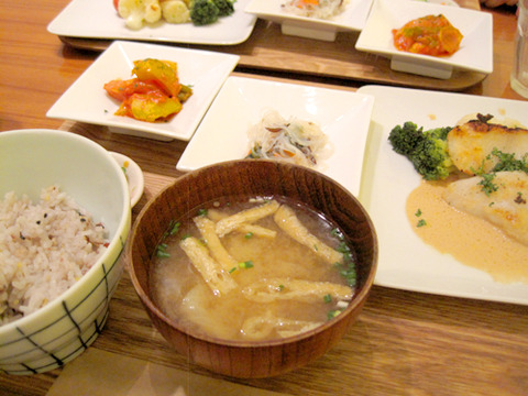 ヴィオロでランチ。