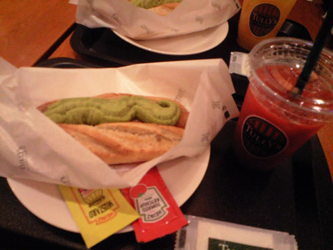 タリーズのホットドッグ