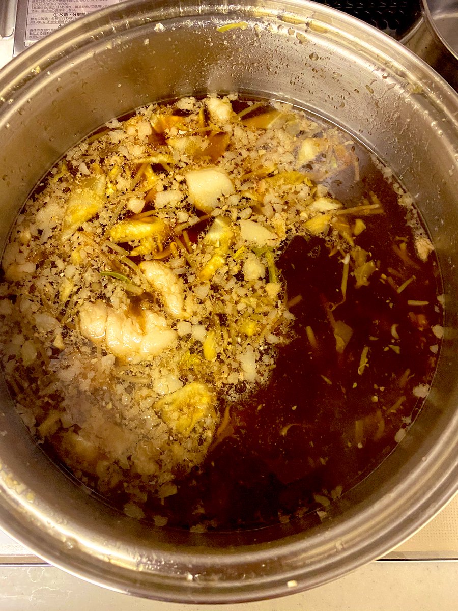 画像 ラーメン二郎目黒店に持ち帰り用の鍋を持った客の行列ができる xxニュース 画像 ラーメン二郎目黒店に持ち帰り用の鍋を持った客の行列ができる xxニュース