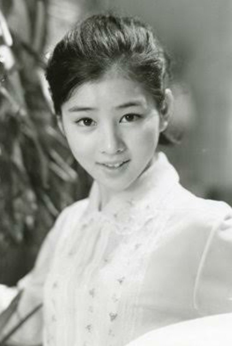 芸能 デビュー当時の可愛さが衝撃だった女性芸能人ランキング 3位 広瀬すず 2位は広末涼子 xxニュース 芸能 デビュー当時の可愛さが衝撃だった女性芸能人ランキング 3位 広瀬すず 2位は広末涼子 xxニュース