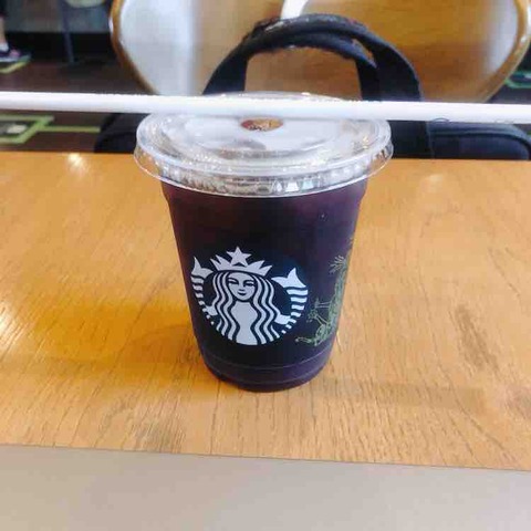 郊外型のスタバに初めて入りました スターバックス稲城東長沼店 おいしいグルメ ランチを食べて幸せ 元気になろう