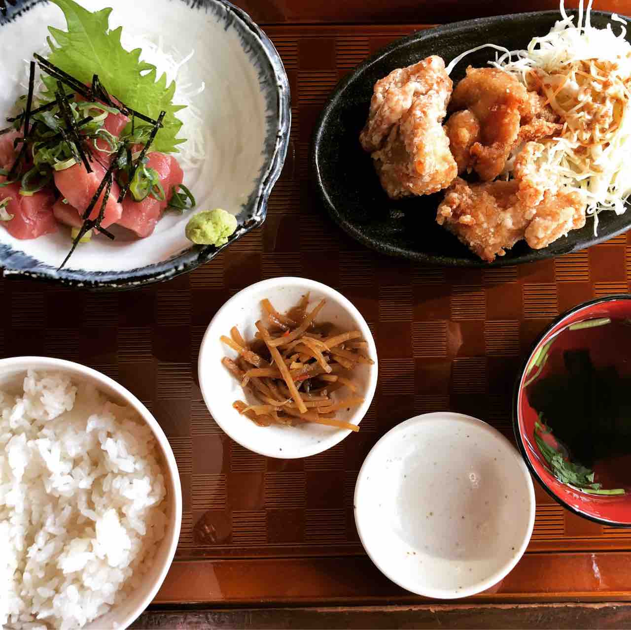 東京ビッグサイト駅前の居酒屋 ほおずきや マグロぶつ 唐揚げ定食 おいしいグルメ ランチを食べて幸せ 元気になろう 東京ビッグサイト駅前の居酒屋 ほおずきや マグロぶつ 唐揚げ定食 おいしいグルメ ランチを食べて幸せ 元気になろう