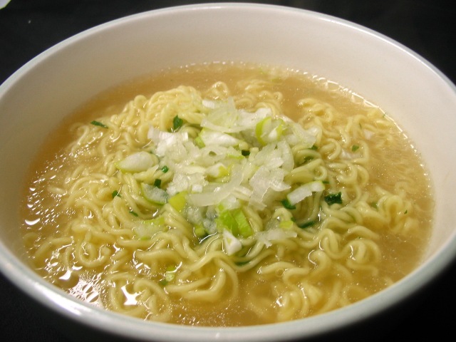マルちゃん 屋台十八番なま味しお 食癖