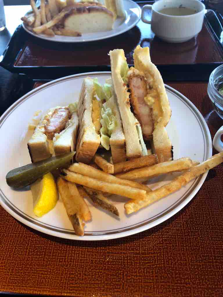 まほろば珈琲でサンドイッチランチ アラフォー会社員のおこづかい1億円が出来るまで