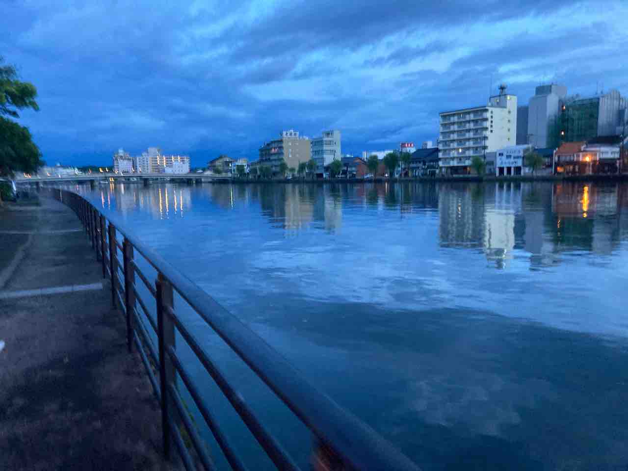 穴道湖を歩く キティの遊ら湯ら散歩道 穴道湖を歩く キティの遊ら湯ら散歩道