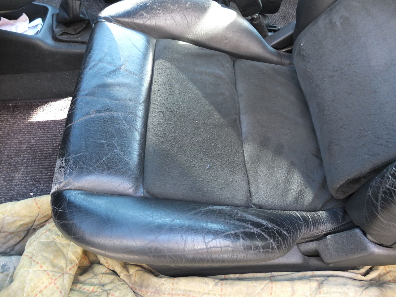 プジョー レザーシートリペア なるほど なるほ堂