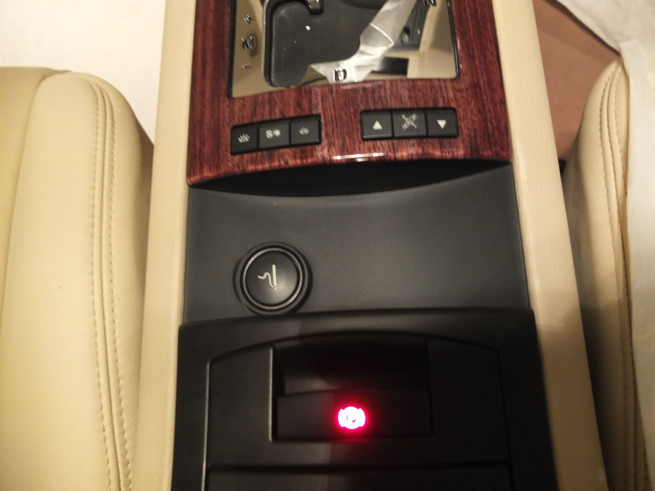 シトロエン C6 内装パーツリペア 最初期のベタベタを撃退 なるほど なるほ堂 シトロエン C6 内装パーツリペア 最初期のベタベタを撃退 なるほど なるほ堂