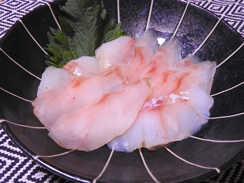 5F524A46-D1F1-486D-BFBA-12E6EA154E7B