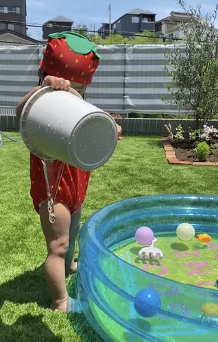 3EFF0D52-86AE-4780-97C3-87D586E716E5