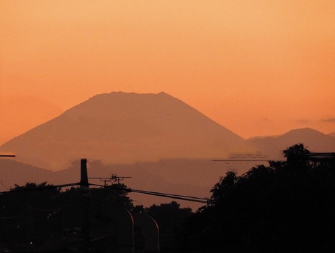 E2C03C16-857C-44AB-BE85-B921FB6FE598