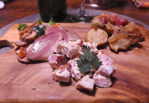 D9E46088-D0D7-47E3-80C6-78D5D6F1ADDD