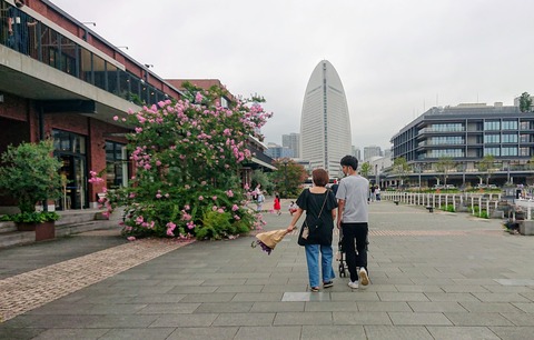 E4F0F883-5453-4BAC-882F-A79ABDCD2A18