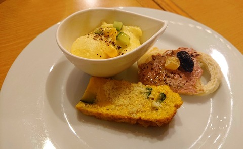 090E471B-2289-4782-A104-353A0E31487E