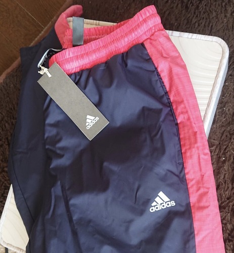 D76605B6-24B1-4290-853E-F1E90C6C7A06