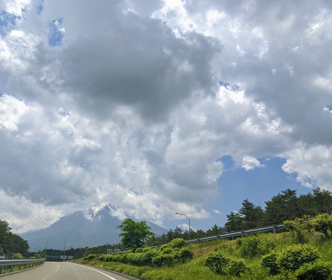 F9BFA255-3EA5-4FD7-82CD-B495FE13FC4B