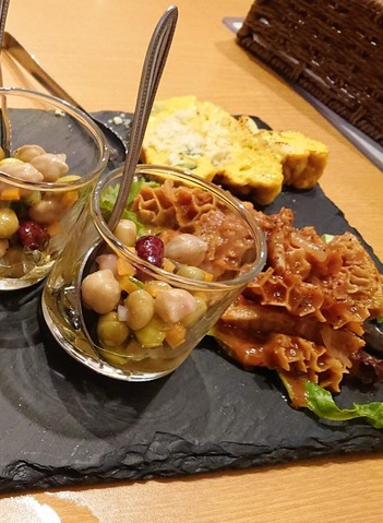 561E05FE-2005-4EDE-A2A4-8EE8125493F4