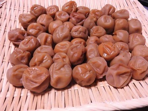 F7AC02B0-3AAA-479C-A3C1-420BC2FE5617