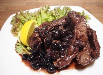 スペアリブ~ブルーベリー煮込み
