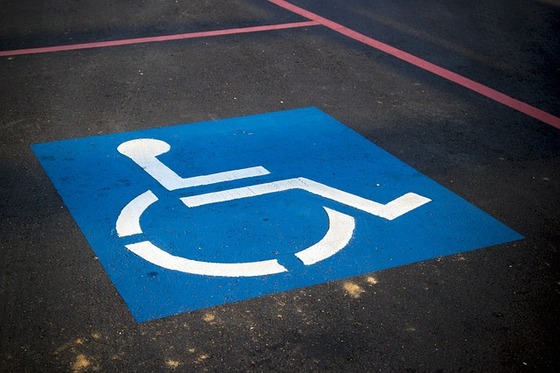 handicap-parking-3865315_640