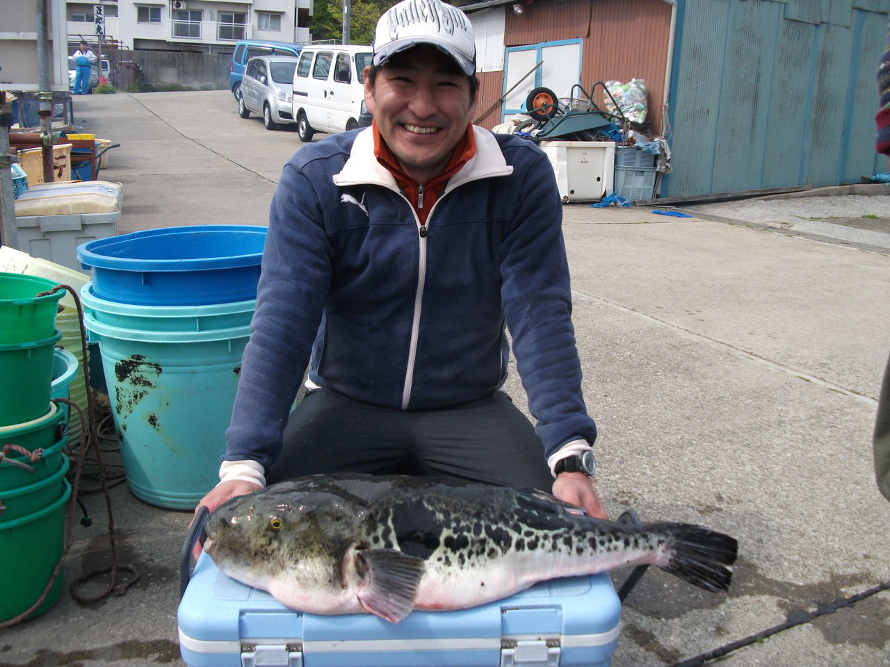 巨大トラフグ釣れました 釣り船一郎丸の ブログ 神奈川県横須賀の釣り船