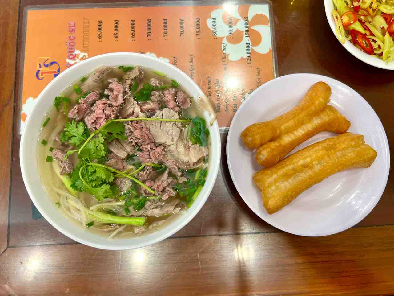 最高のフォー！ Pho 10で朝フォー - 2024.10 ハノイ一人旅 vol.20 
