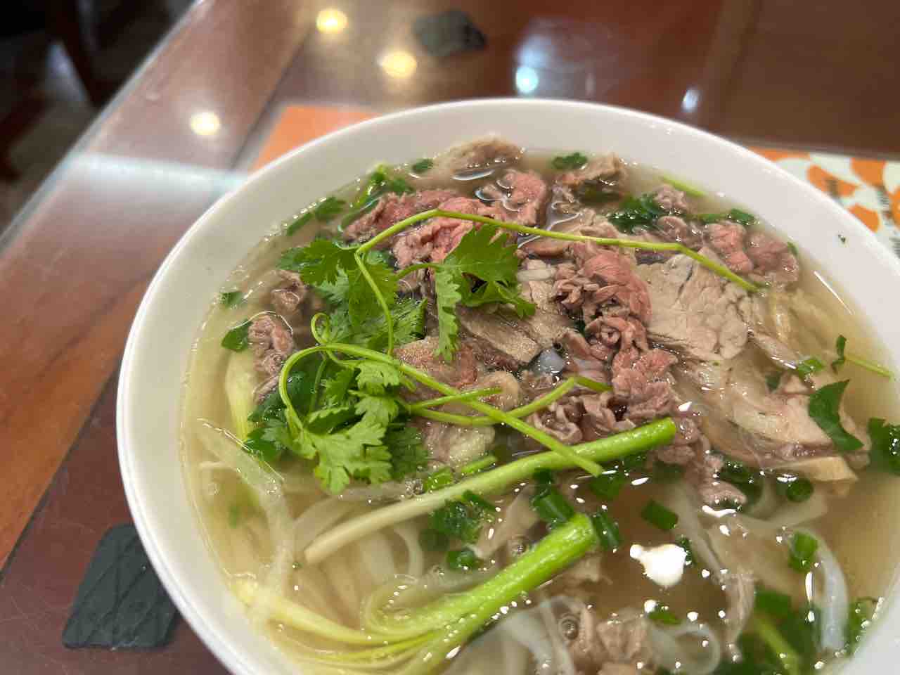 最高のフォー！ Pho 10で朝フォー - 2024.10 ハノイ一人旅 vol.20 