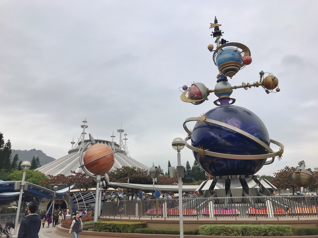 1人香港ディズニーランド トゥモローランド 19 12 香港一人旅 Vol 13 つぎの角をまがったら