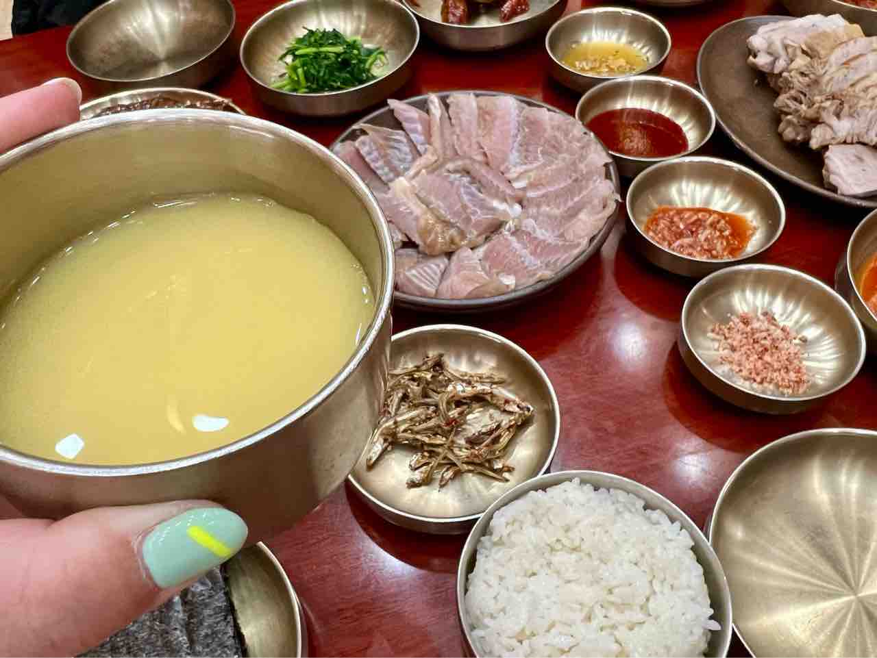 ホンオフェ（エイ刺身）・蟹・海老、やっぱりインドンジュマウルは最高