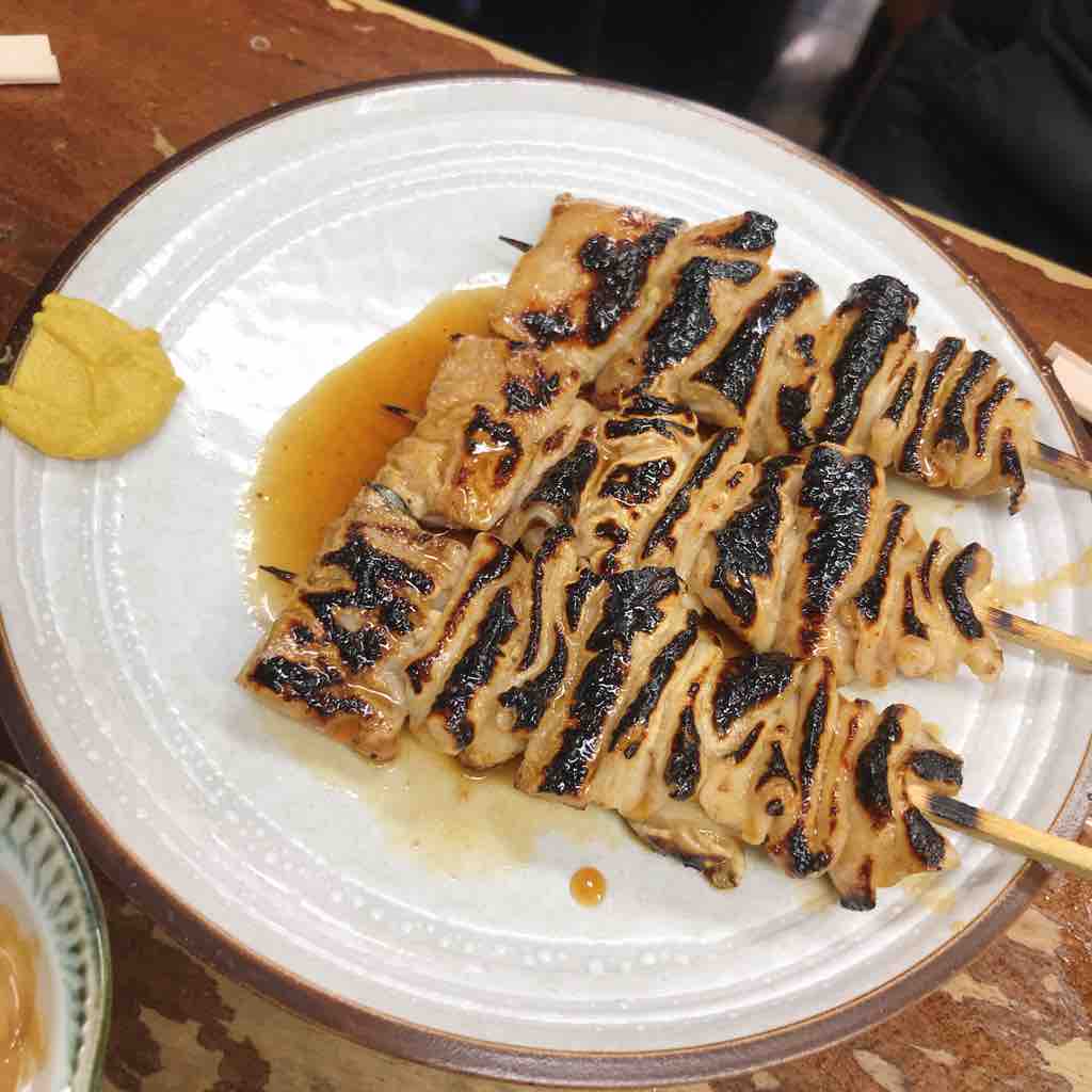 秋田屋で昼飲み ホルモン 浜松町 大門 つぎの角をまがったら 秋田屋で昼飲み ホルモン 浜松町 大門 つぎの角をまがったら