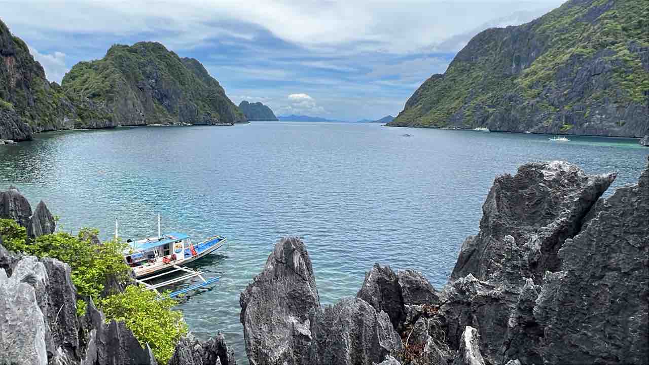 お土産・お買い物編 - 2025.05 パラワン島一人旅 : つぎの角をまがったら