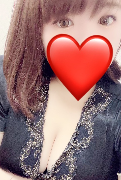 1611823352797