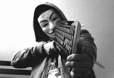 Anonymous-goes-after-Paris-terrorists