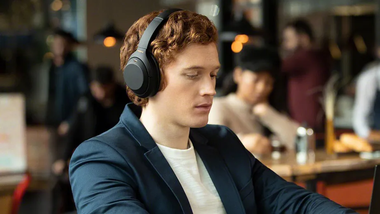 Sony-WH-1000XM4-