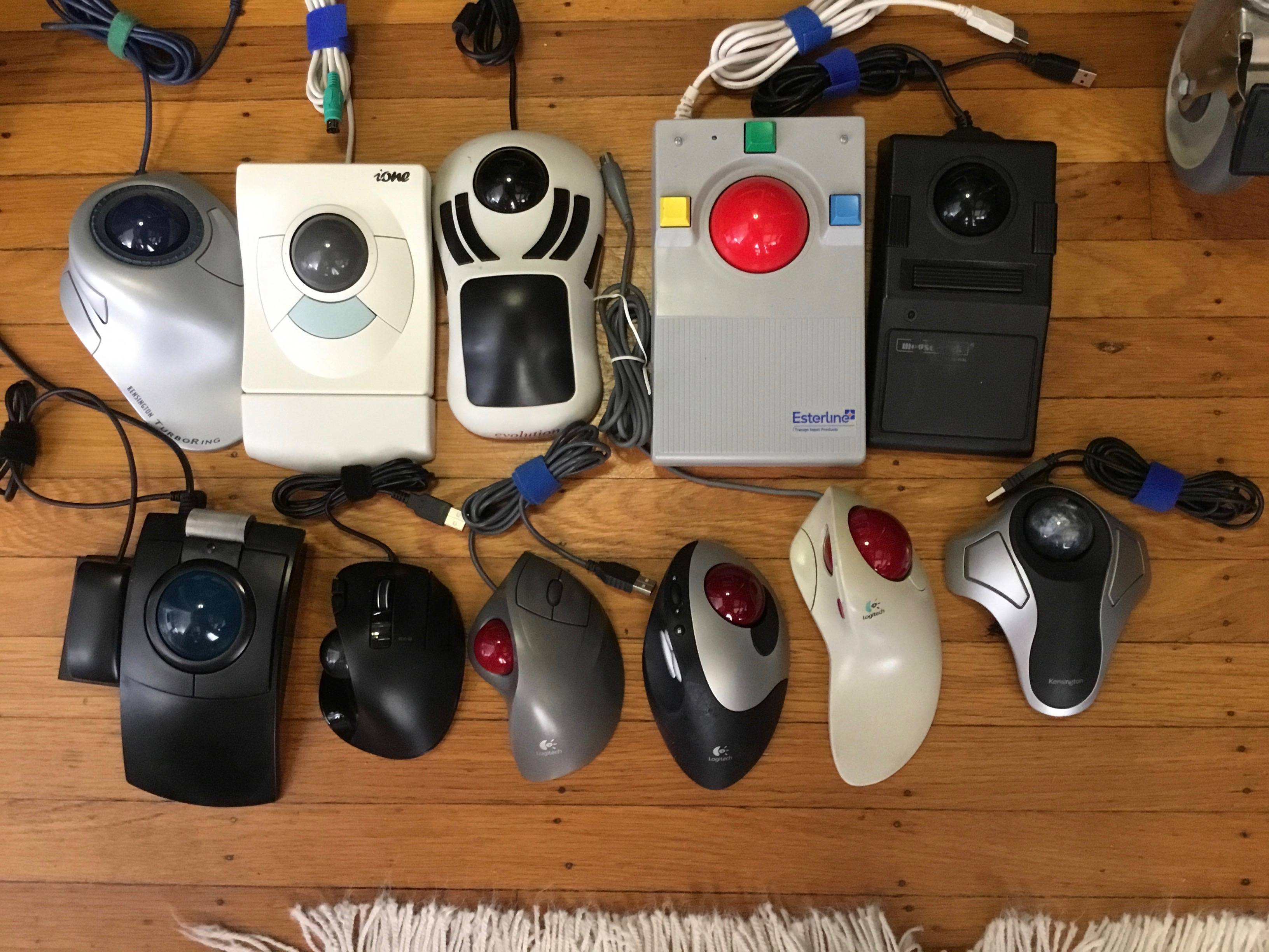 朗報 トラックボール めちゃくちゃ捗る ろいアンテナ