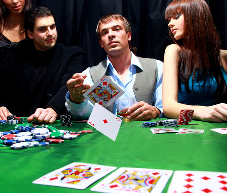 live-poker-2