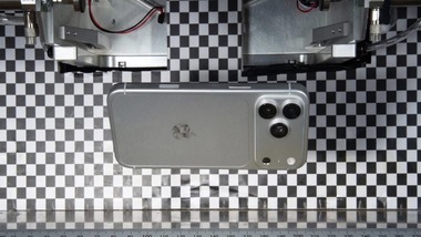 iphone-18-Pro-drop-test-2-728x410