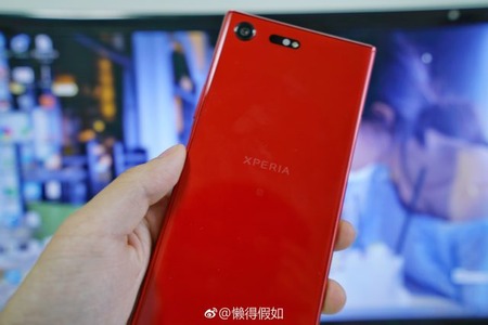 Red-Xperia-XZ-Premium_1-640x427