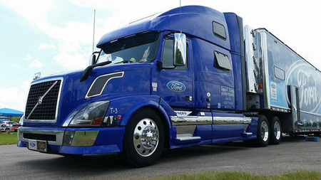 17003355778_363a3ba21f_z