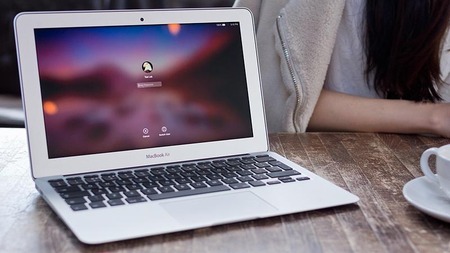 MacbookAir11_lifestyle_15_thumb800