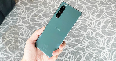 Sony-Xperia-1-II-green-1-1