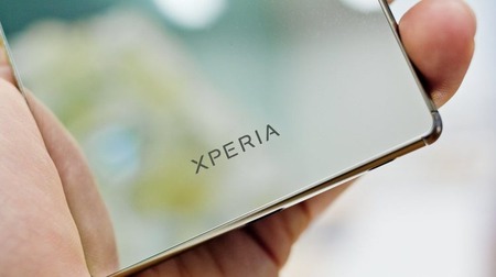 Xperia bezelless