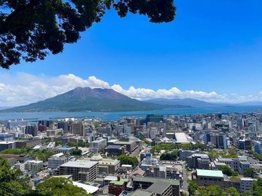 a1e36150a44d3fd5641cfb6941fab944_t