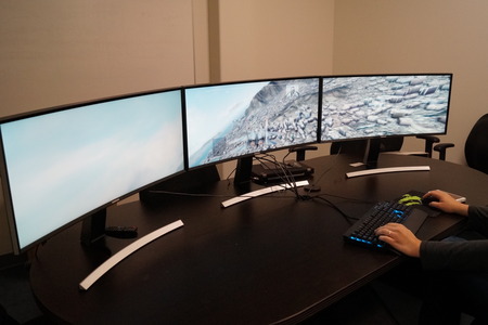 Samsung-Curved-Monitor-9