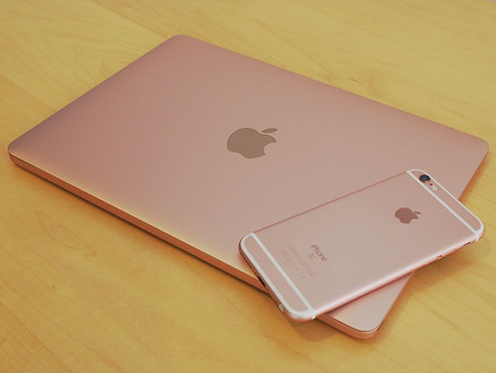 03-a-macandiphone
