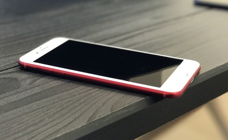 red-iphone-7-angle