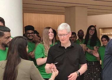 tim_cook_1_1-sixteen_nine