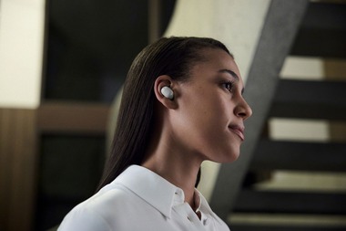 WF-1000XM6_PlatinumSilver_Wearab