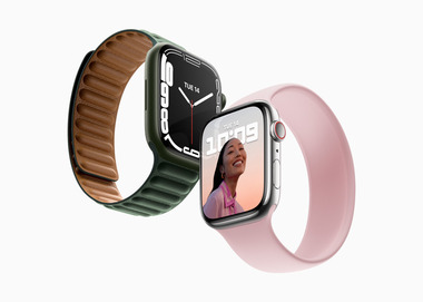 Apple_watch-series7_hero_09142021_big.jpg.large